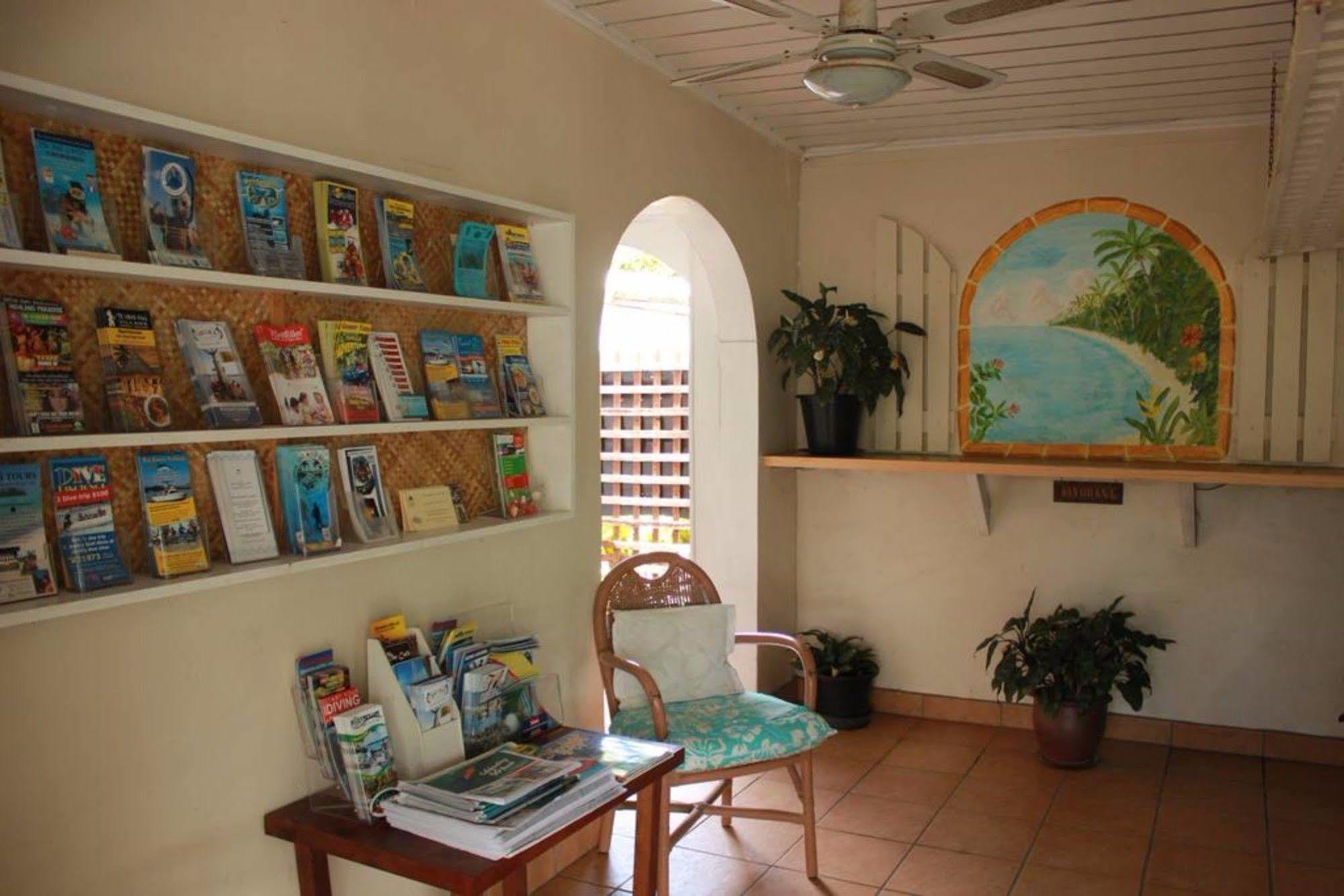 Paradise Inn Avarua Esterno foto